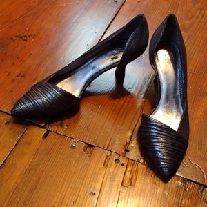 Kitten low heel pointed toe silver pewter leather Adrianna Papell US 10, EU 42